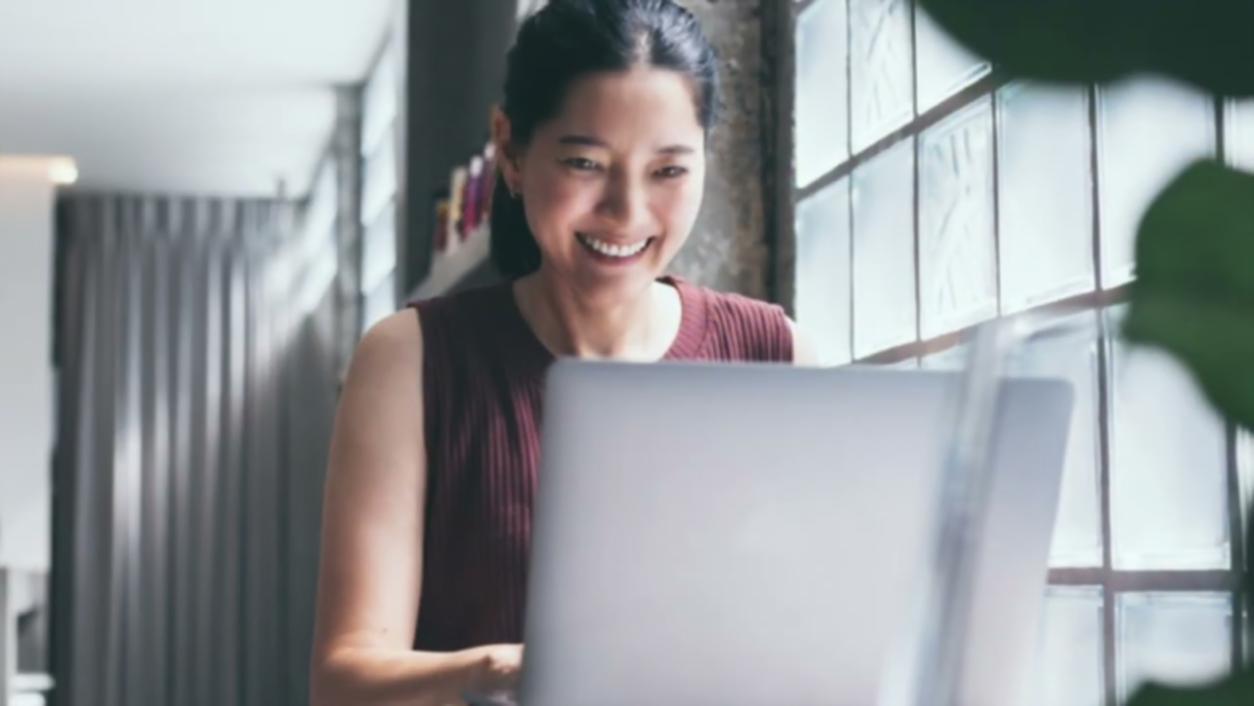 Профессиональное обсуждение предпринимательских вопросов в деловой обстановке